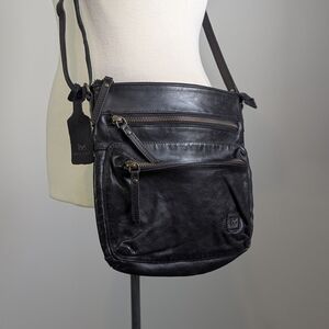 Wise Owl Black Leather Crossbody Bag Multiple Zipper Pockets Brass Travel Purse